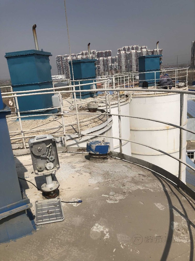 重錘式料位計(jì)：超越其他類(lèi)型的選擇，實(shí)現(xiàn)精確的物料水平監(jiān)測(cè)