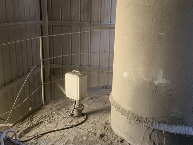 項(xiàng)城新園攪拌站料位計(jì)系統(tǒng)安裝案例