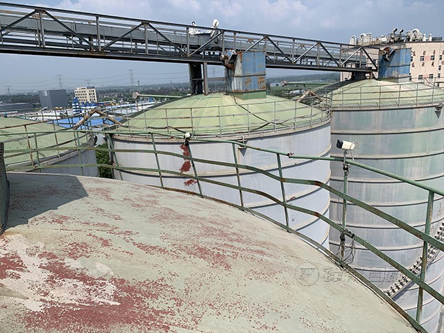 上萬噸的水泥庫選什么樣的料位計比較合適